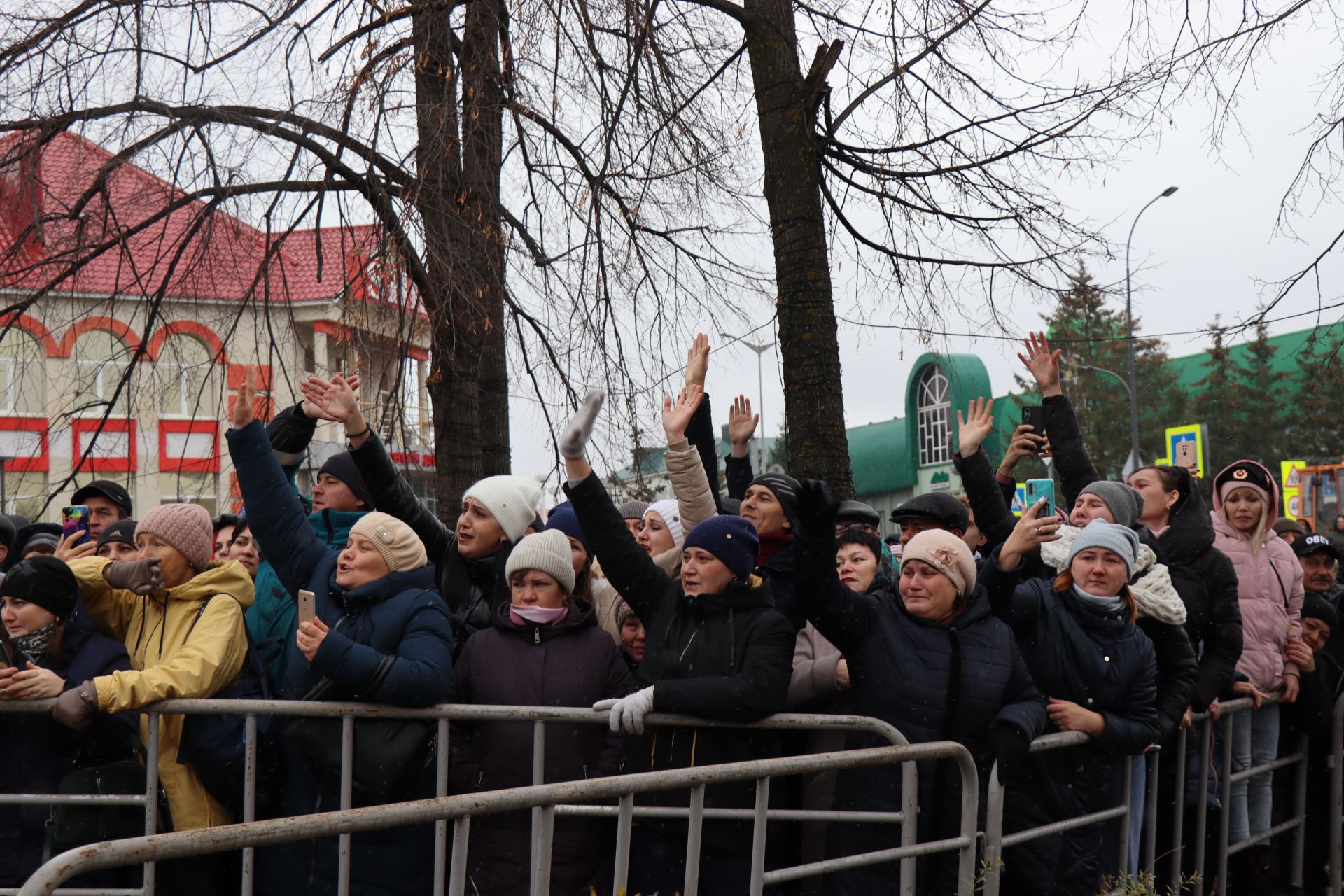 В Нурлате проводили мобилизованных на защиту рубежей Отечества