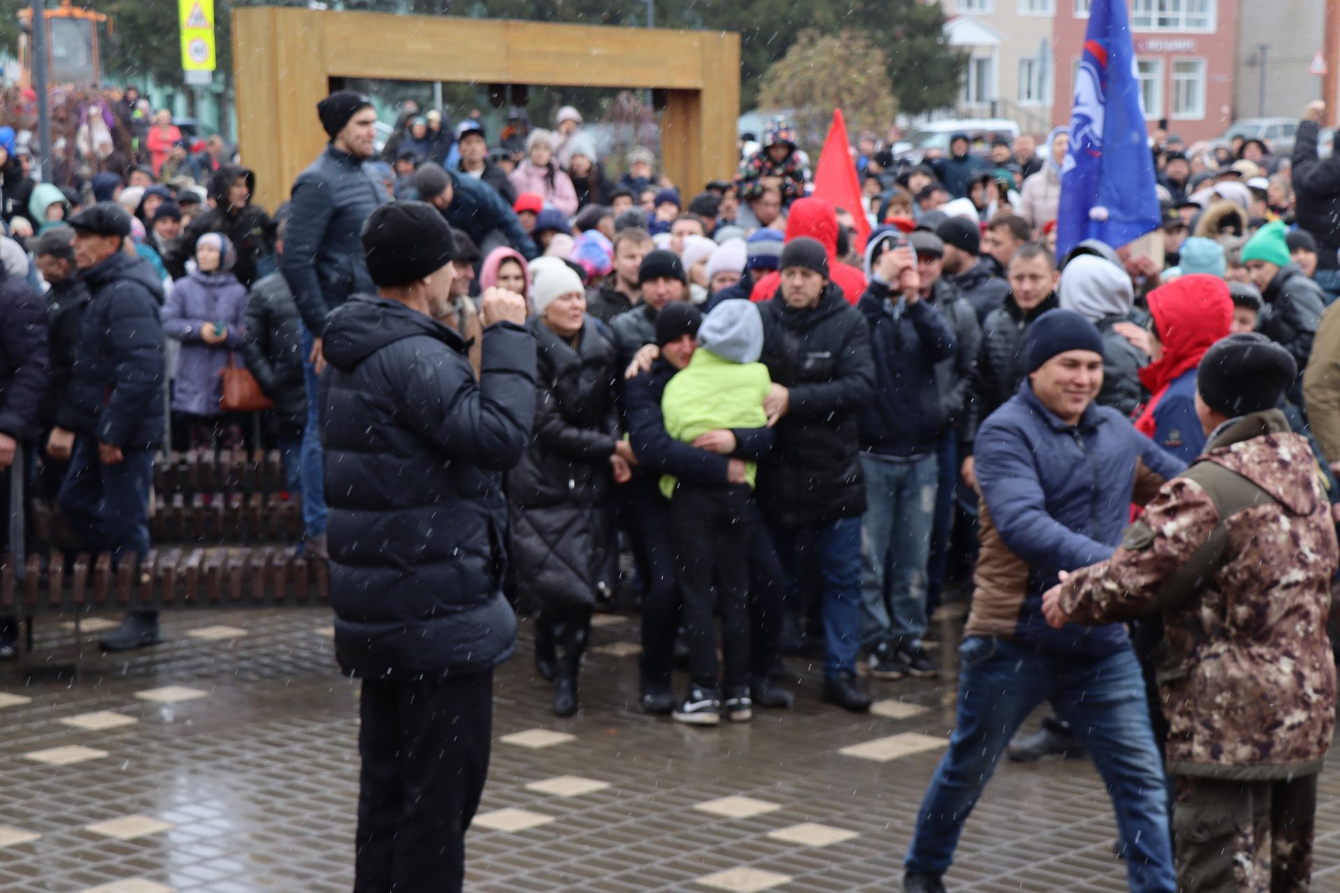 В Нурлате проводили мобилизованных на защиту рубежей Отечества