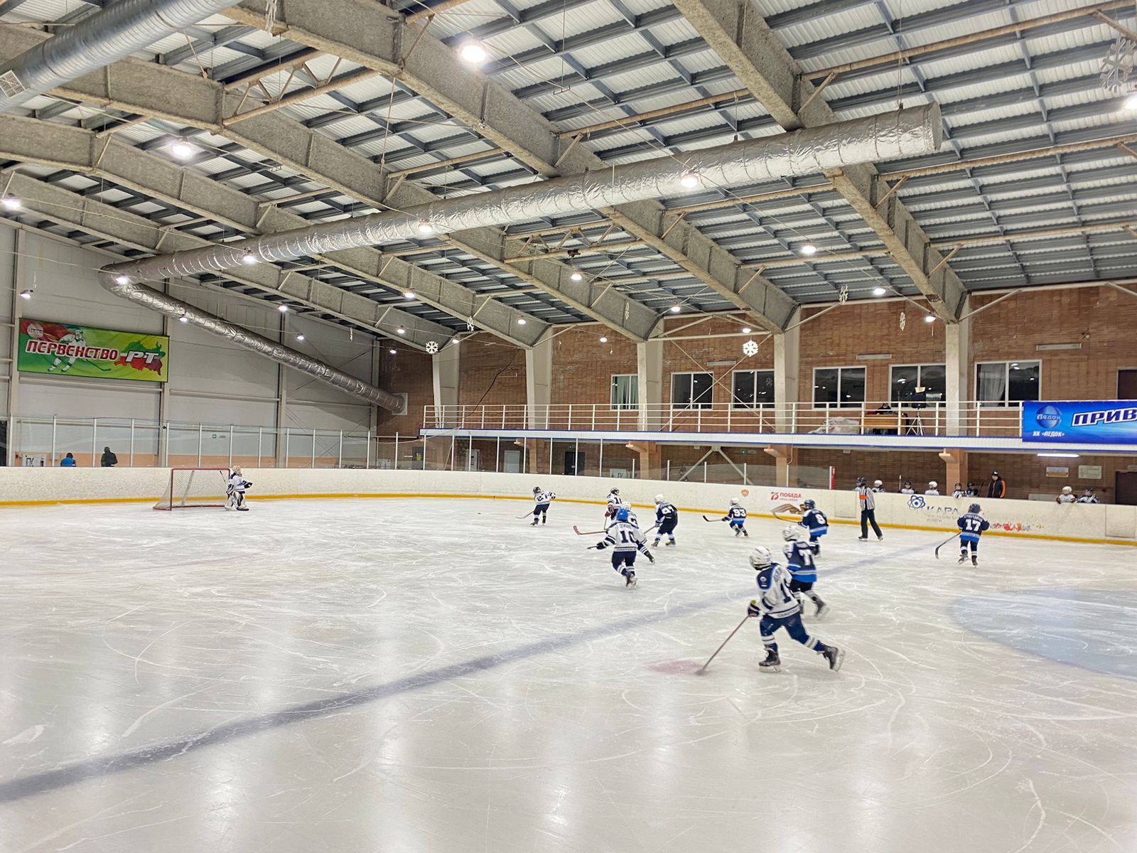 В Нурлате проходит открытый турнир по хоккею