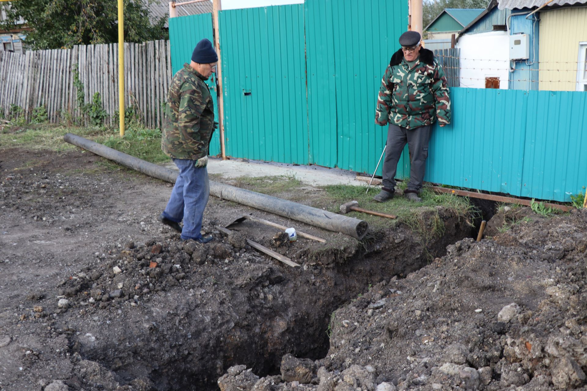 Алмаз Ахметшин ознакомился с ходом строительства канализационной системы в микрорайоне железнодорожников