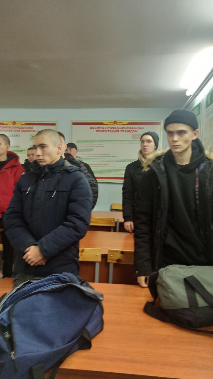 Ещё 14 новобранцев Нурлатского района отправились служить в армию