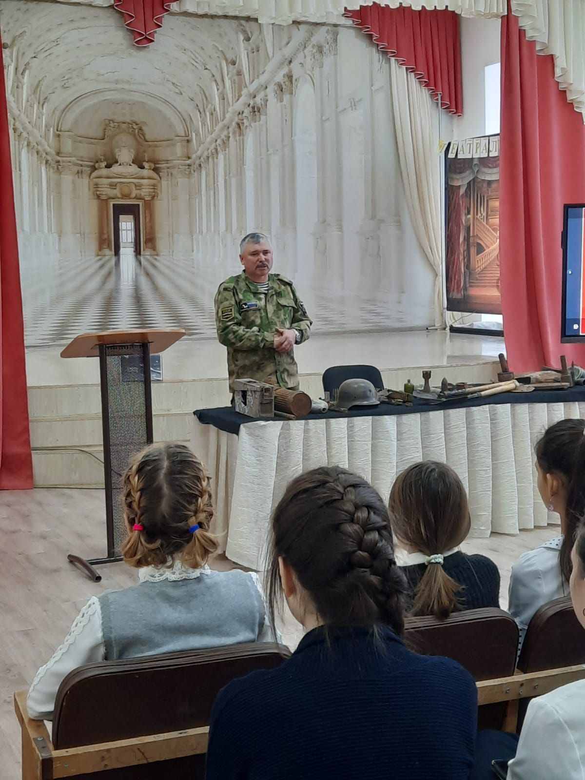 В Нурлатской городской школе №3 прошел «Урок мужества»