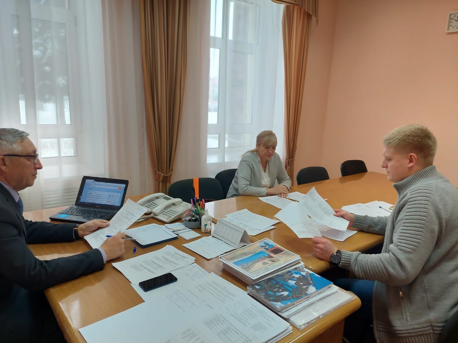 В Нурлате прошли заседания четырех постоянных комиссий Совета города