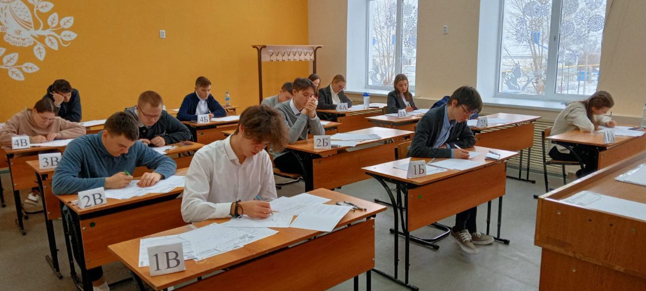 В Нурлате состоялся пробный экзамен для выпускников