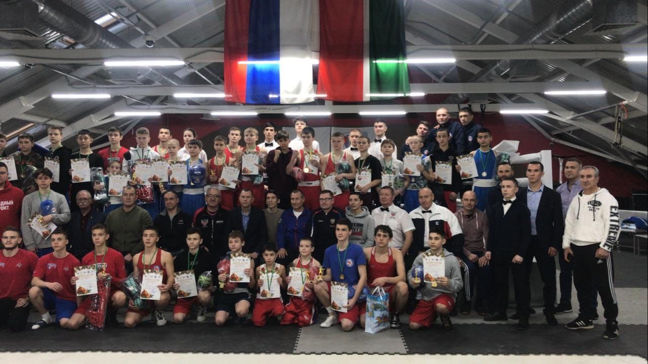 Нурлатские боксёры успешно выступили на соревнованиях в Казани