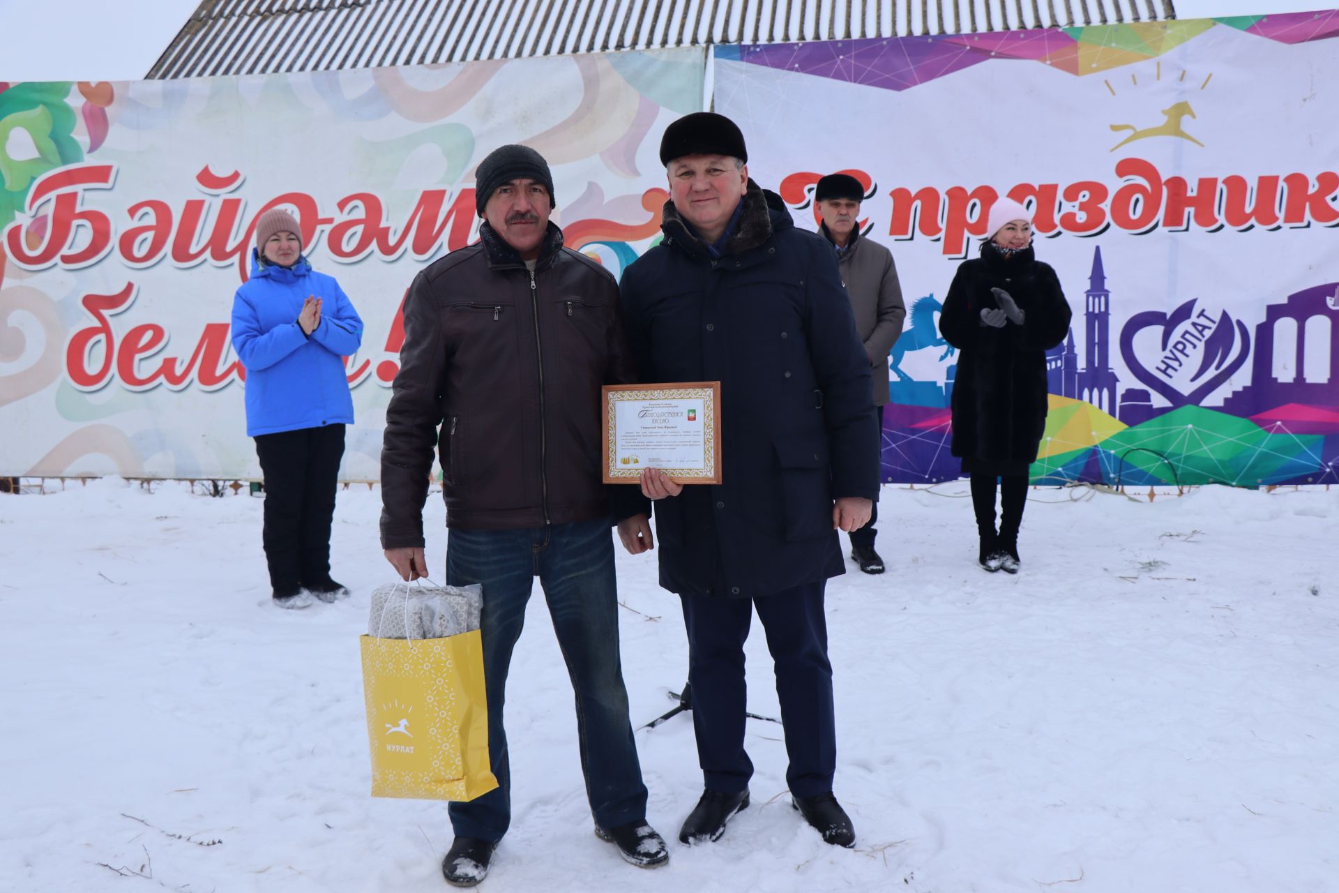 В Старом Иглайкине открыли водовод с родниковой водой