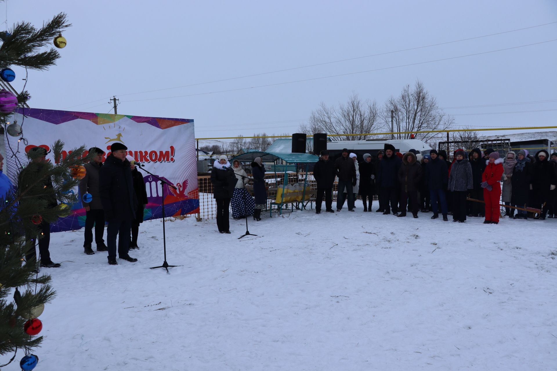 В Старом Иглайкине открыли водовод с родниковой водой