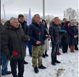 В парке Победы села Мамыково установили памятную стелу в честь Александра Виссарионова