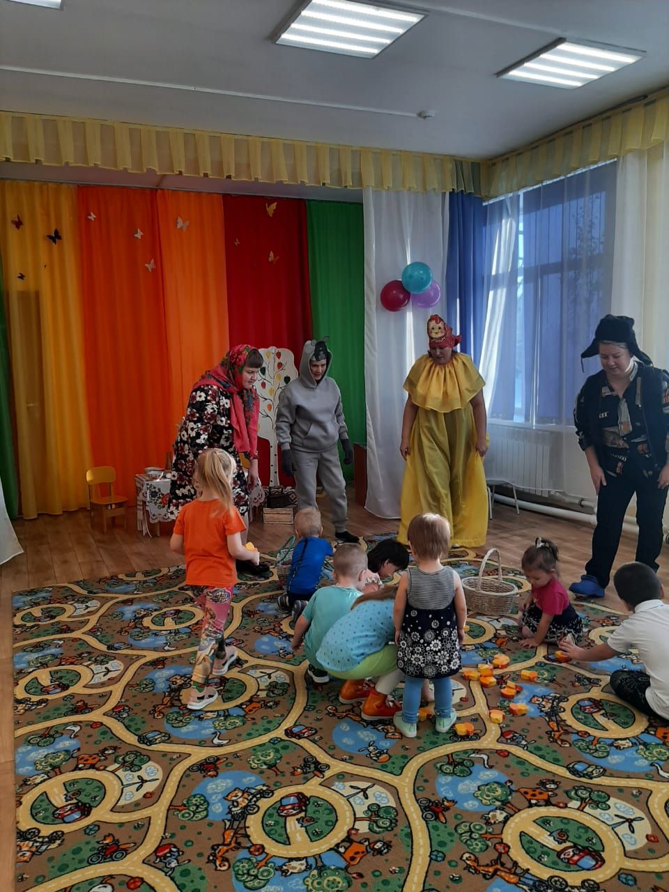В детском саду Нурлата показали спектакль для особенных детей
