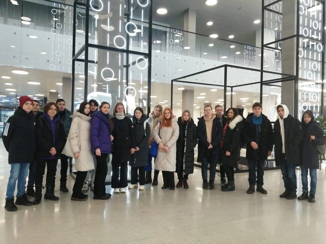 Юные нурлатцы посетили экскурсию в новом технопарке в Казани