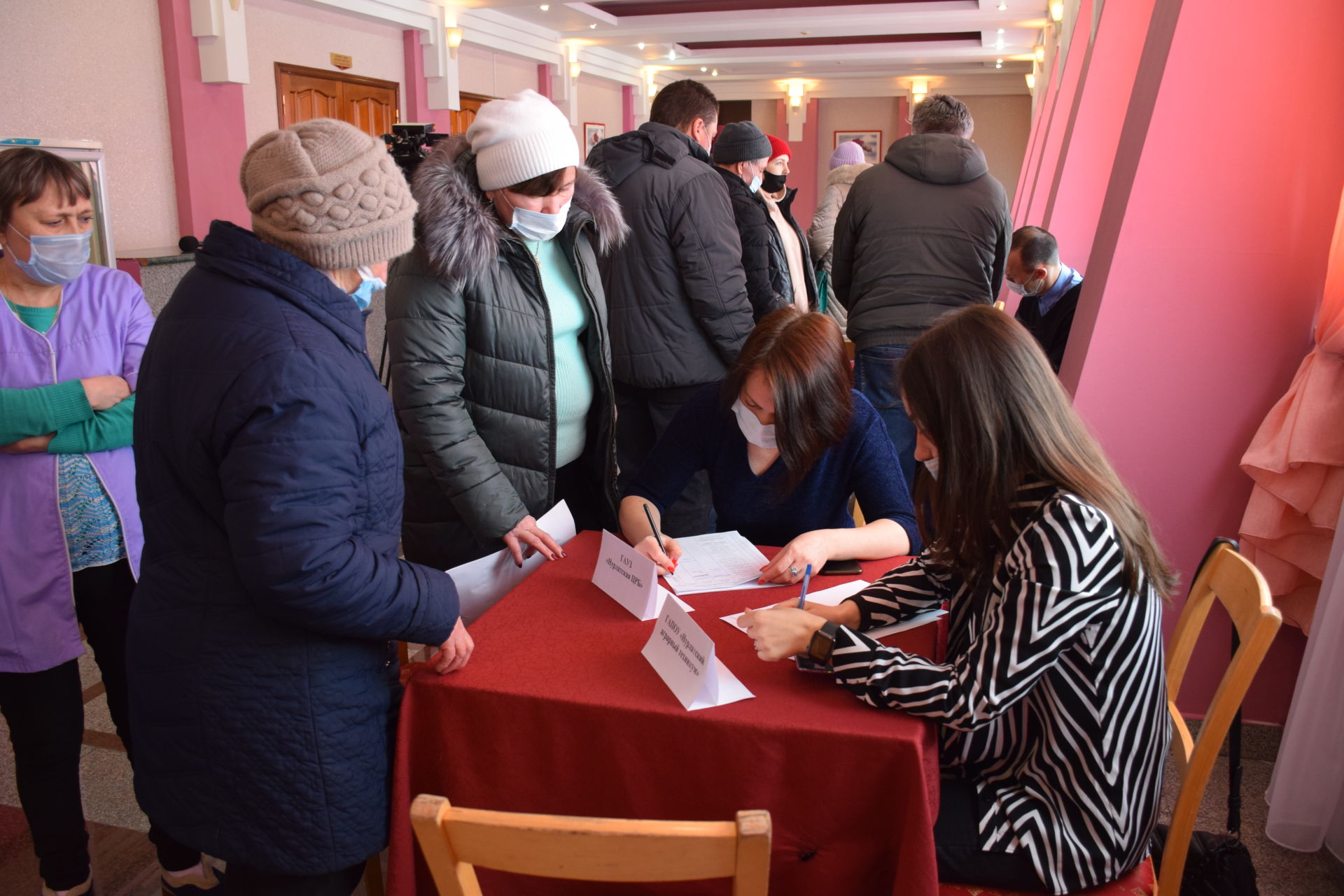 В Нурлате прошла расширенная ярмарка вакансий