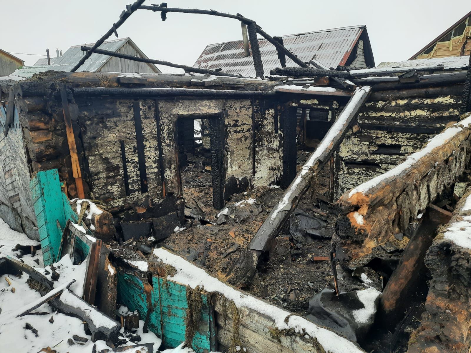В Нурлате сгорел жилой дом