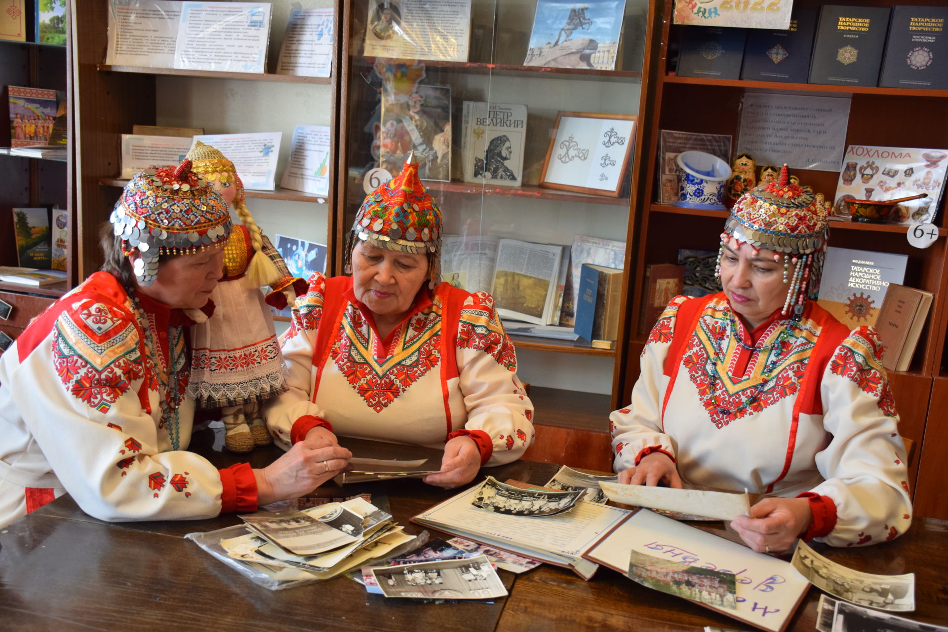 Среднекамышлинский народный ансамбль «Росинка» может украсить любой праздник