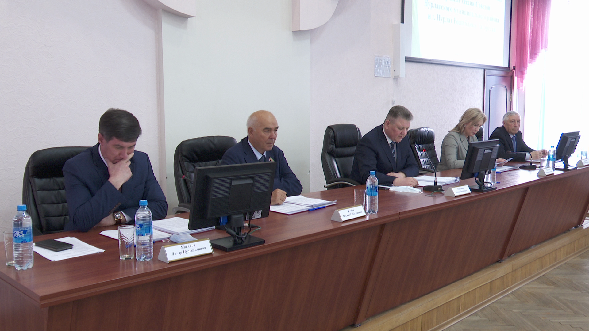 Состоялись очередные сессии Советов Нурлатского муниципального района и города Нурлат 