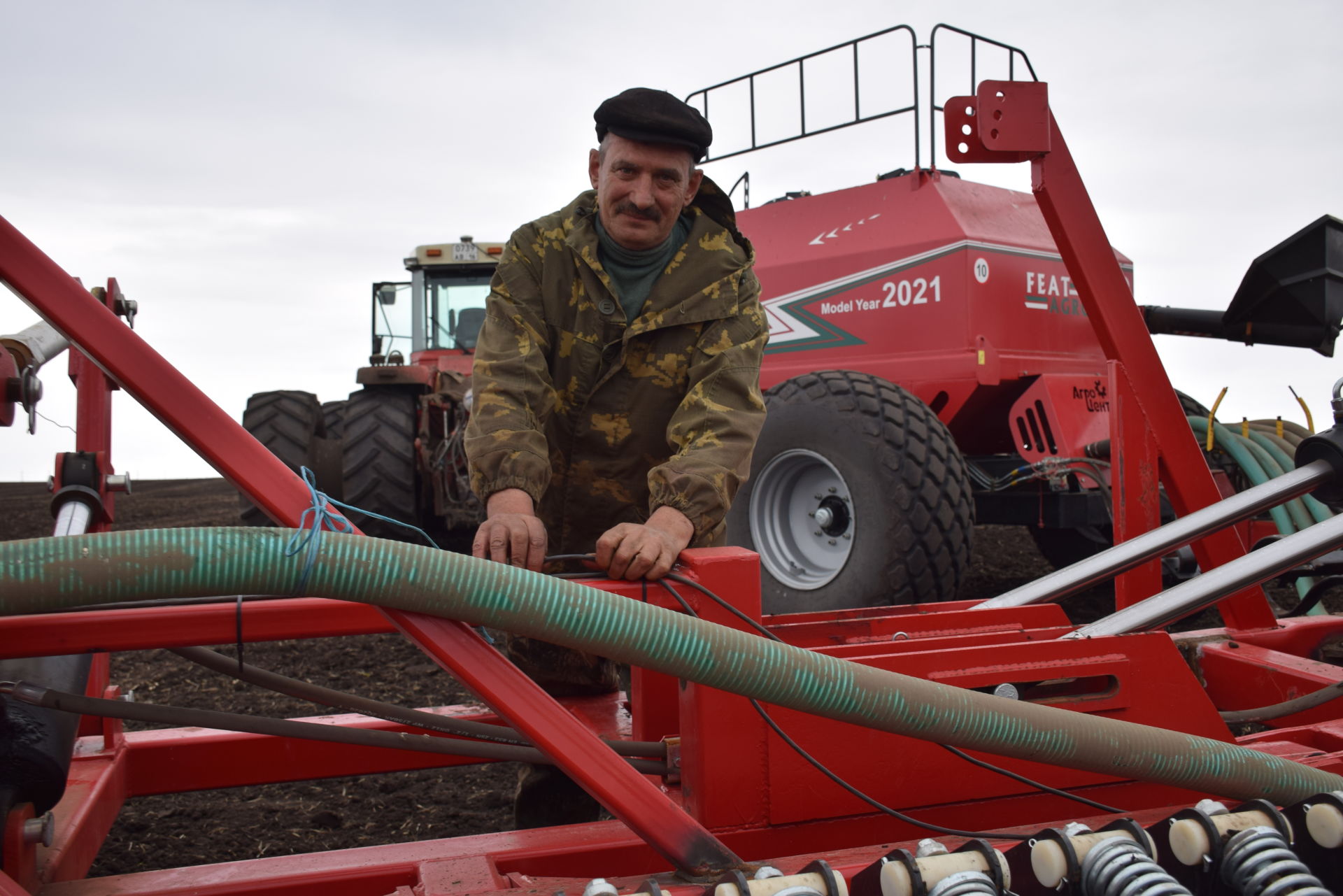 Глава Нурлатского района ознакомился с ходом посевной в хозяйстве «ВЗП-Билярск»