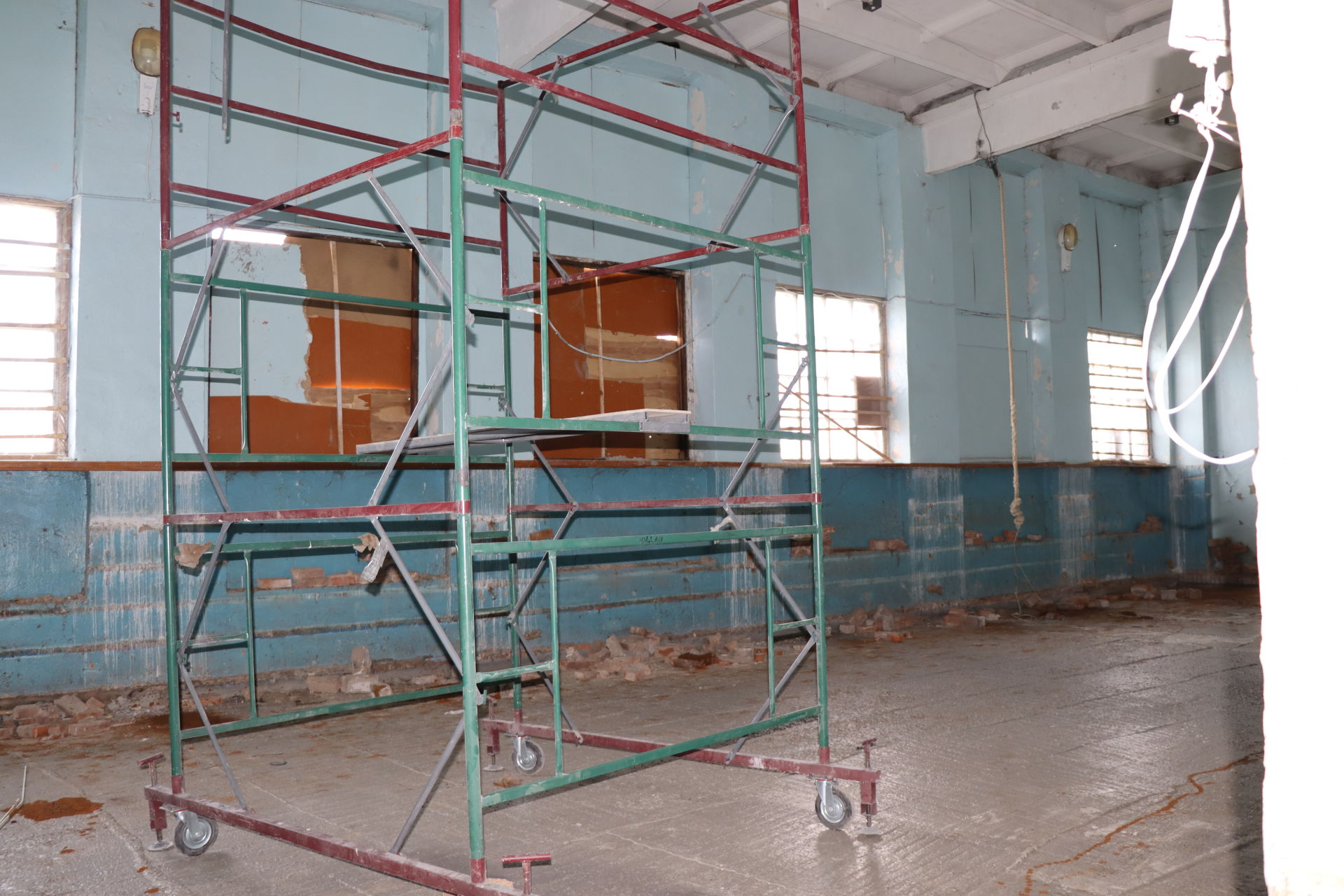 Капитальный ремонт Биляр-Озерской школы ведется по благотворительной линии