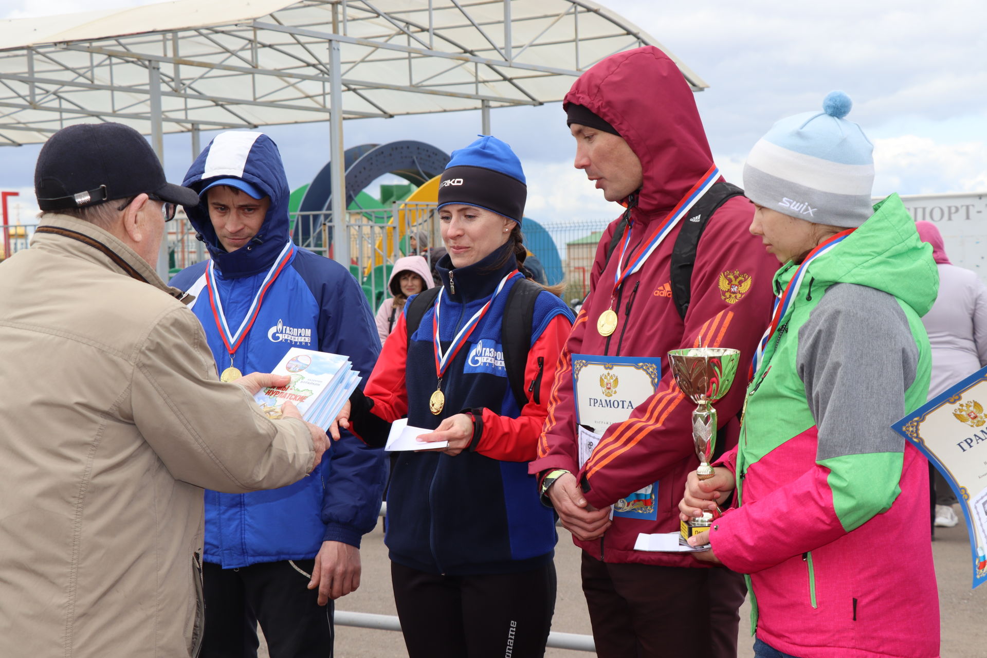 В Нурлате прошла традиционная легкоатлетическая эстафета на призы газеты «Дуслык» («Дружба», «Туслах»)