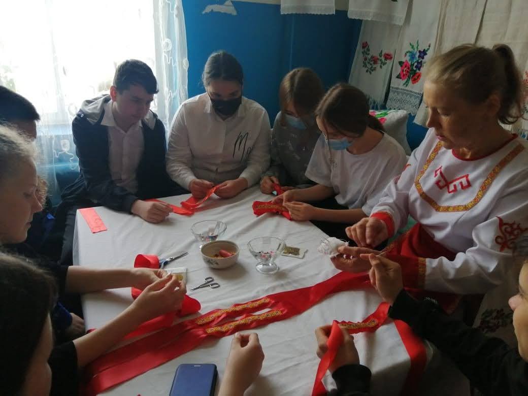 Сотрудники Андреевского СДК проводят мастер-классы по Пушкинской карте