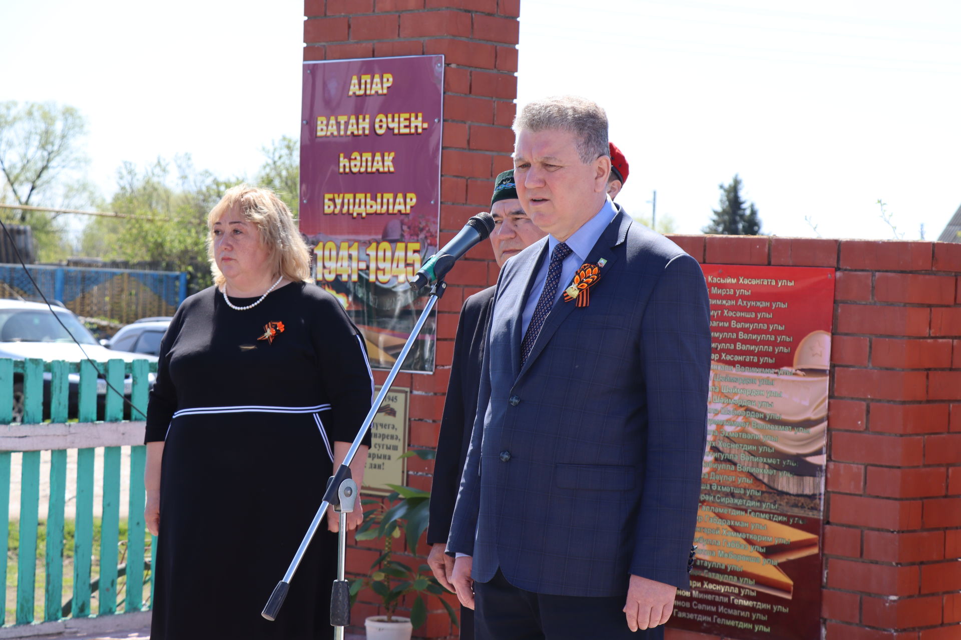 В селе Кривое Озеро в преддверии Дня Победы открыли новый мемориальный комплекс