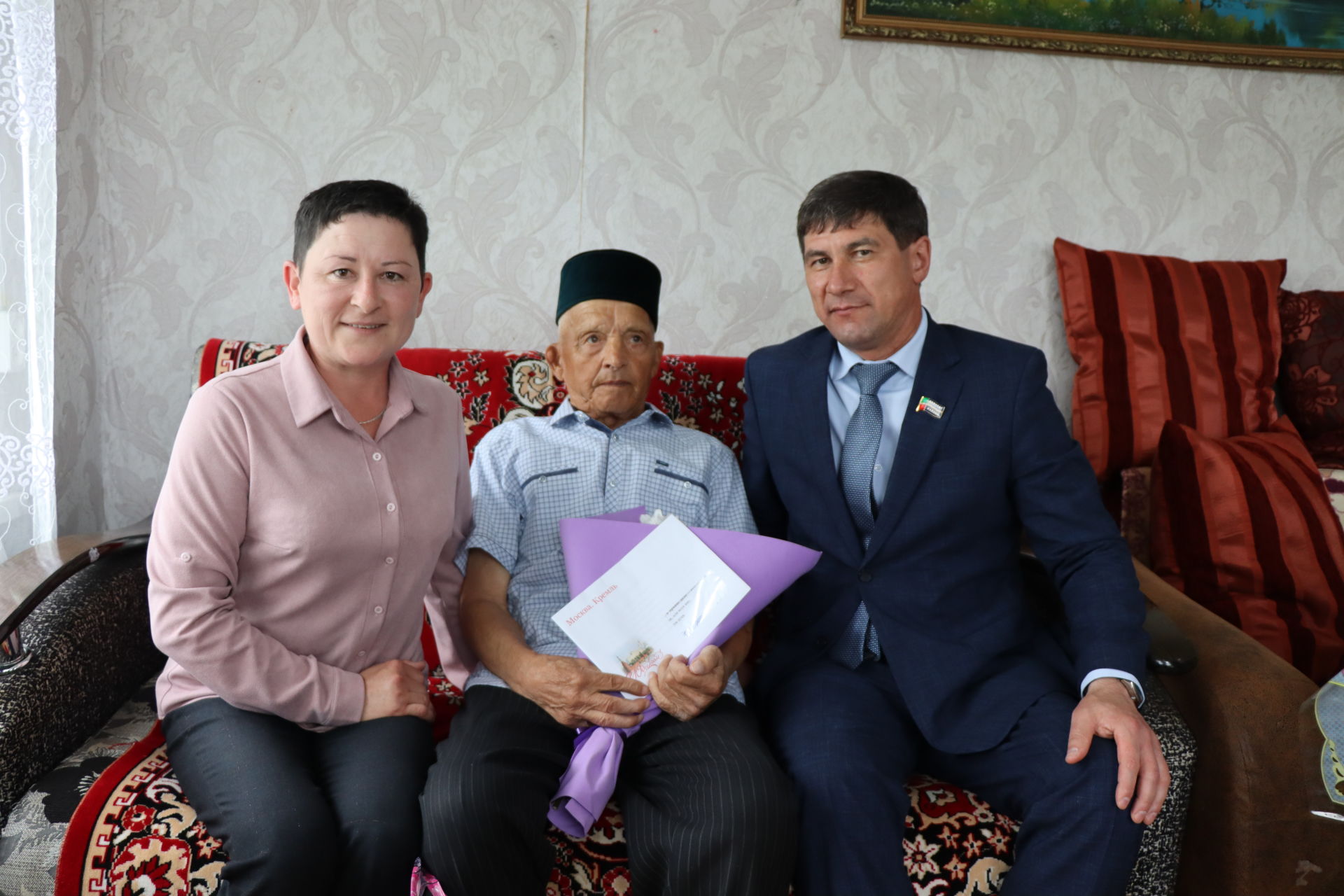 Юбиляры деревни Старая Амзя Нурлатского района получили поздравления Президента России&nbsp;