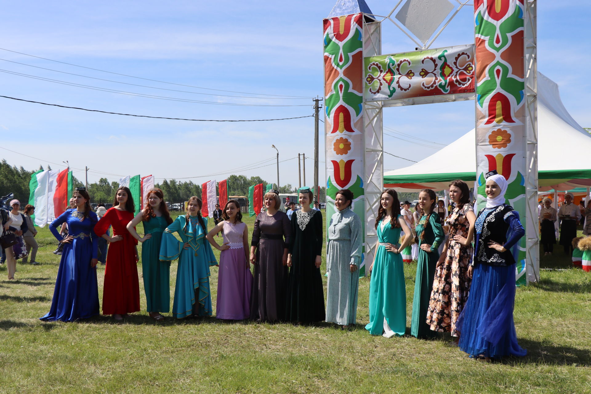 В Нурлат пришел народный праздник Сабантуй