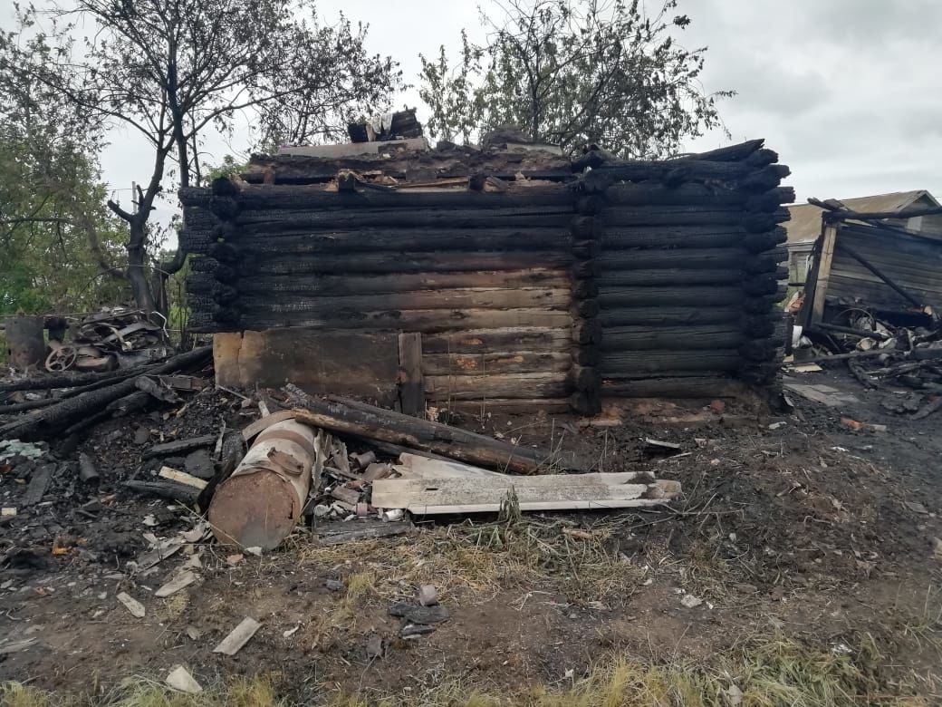 В Кульбаево-Марасе пожар возник в предбаннике