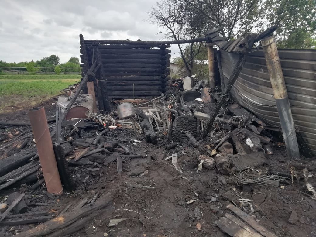 В Кульбаево-Марасе пожар возник в предбаннике
