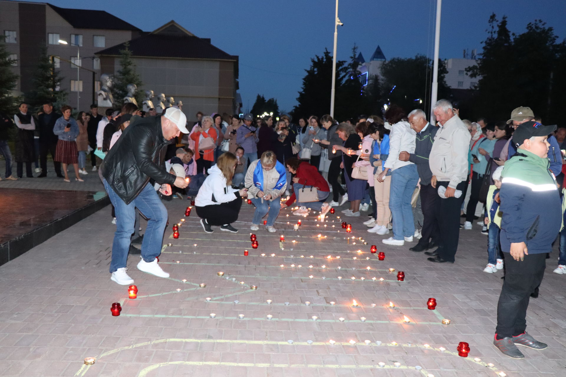 Нурлатцы зажгли свечу памяти