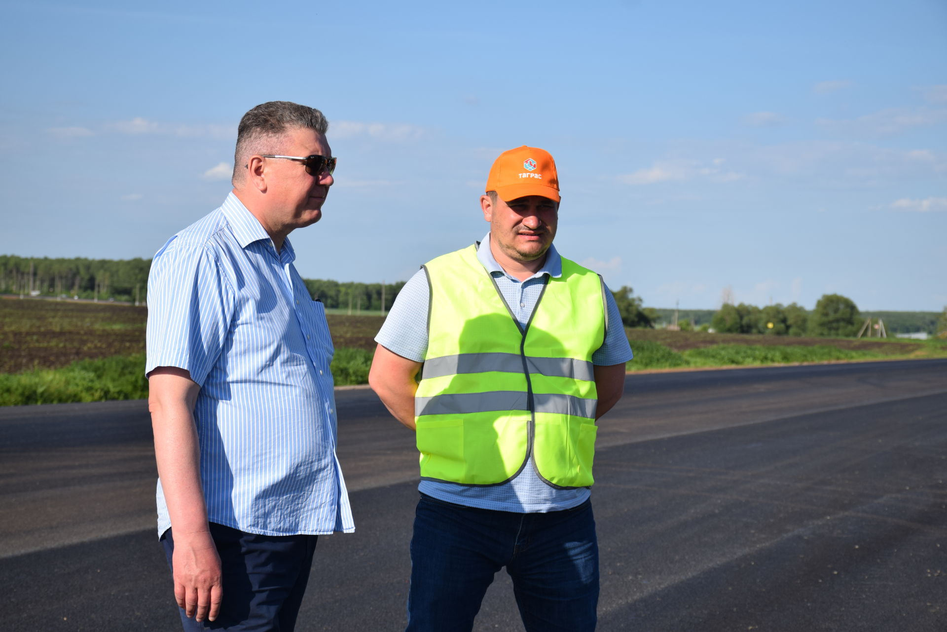 Глава Нурлатского района ознакомился с ходом работ на автомобильной дороге Кузайкино-Нурлат