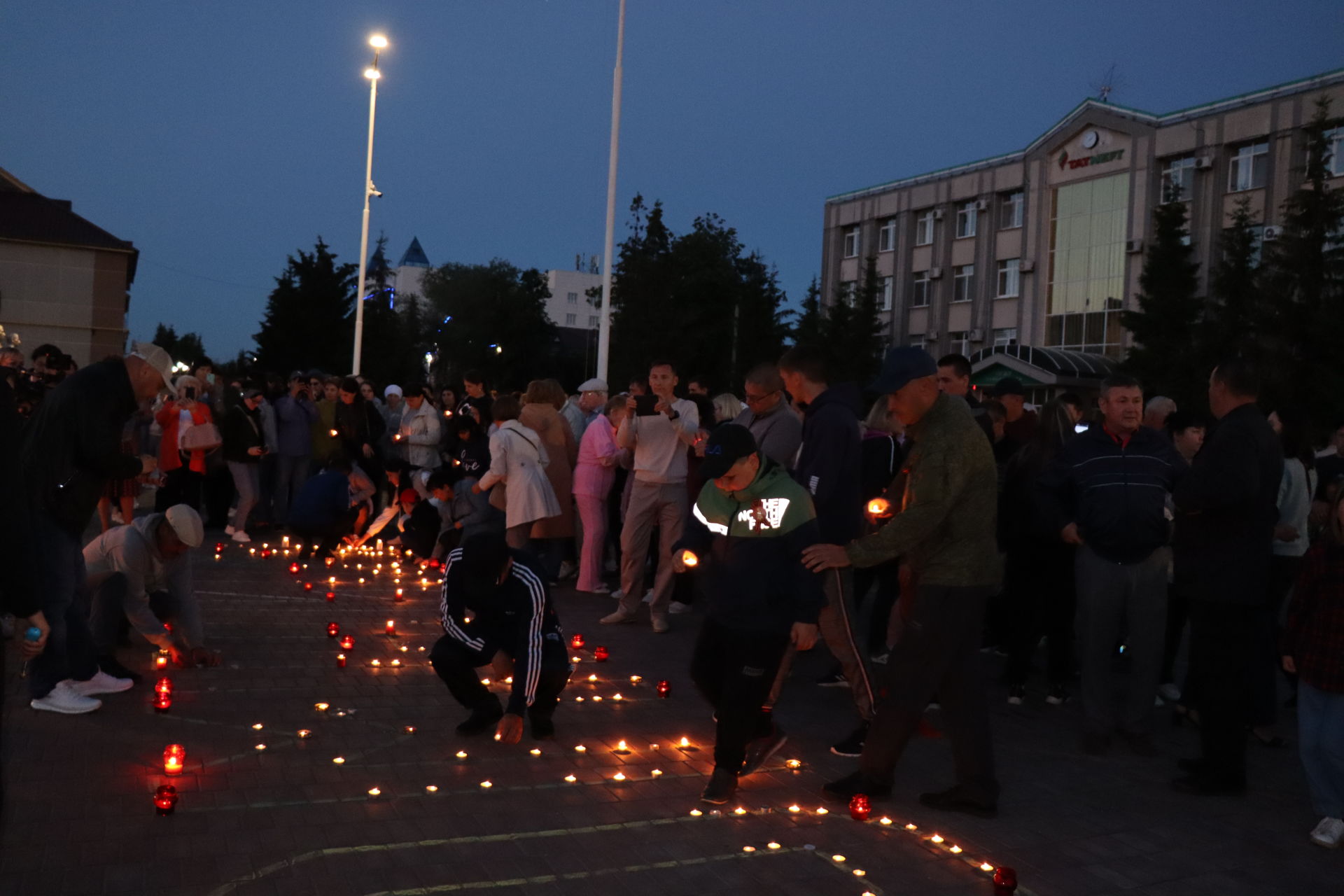 Нурлатцы зажгли свечу памяти