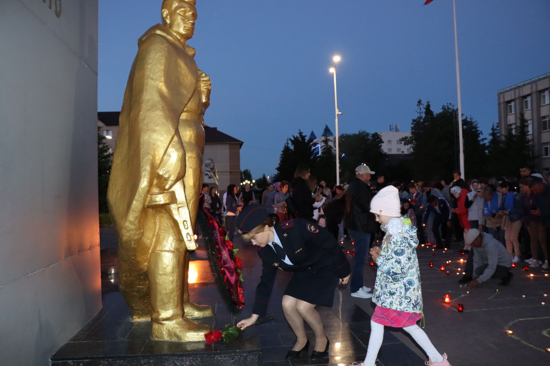 Нурлатцы зажгли свечу памяти