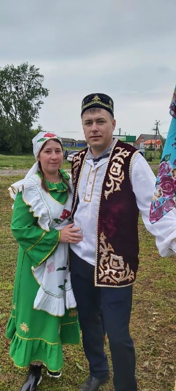 В нурлатских селах проходит татарский народный обряд «Сөлге җыю»