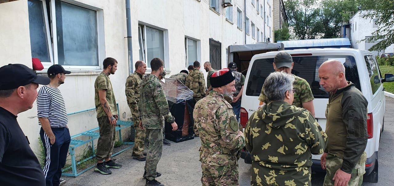 Представители Нурлатского боевого братства прибыли на Донбасс с гуманитарной помощью 