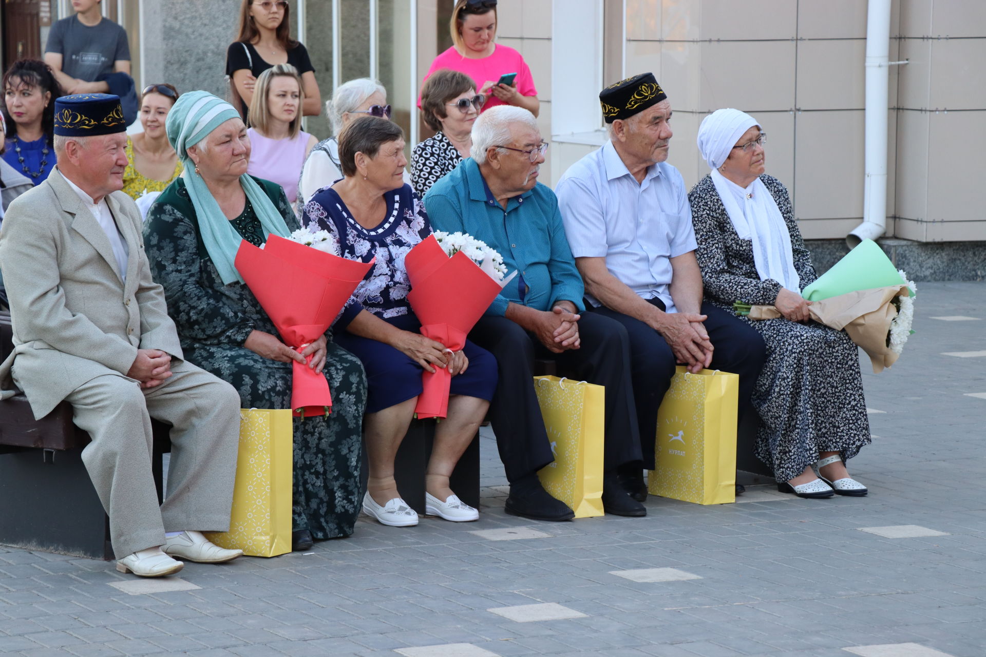 В День семьи, любви и верности в Нурлате прошло праздничное мероприятие