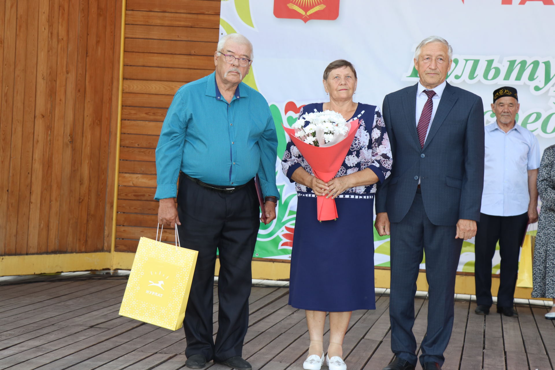 В День семьи, любви и верности в Нурлате прошло праздничное мероприятие