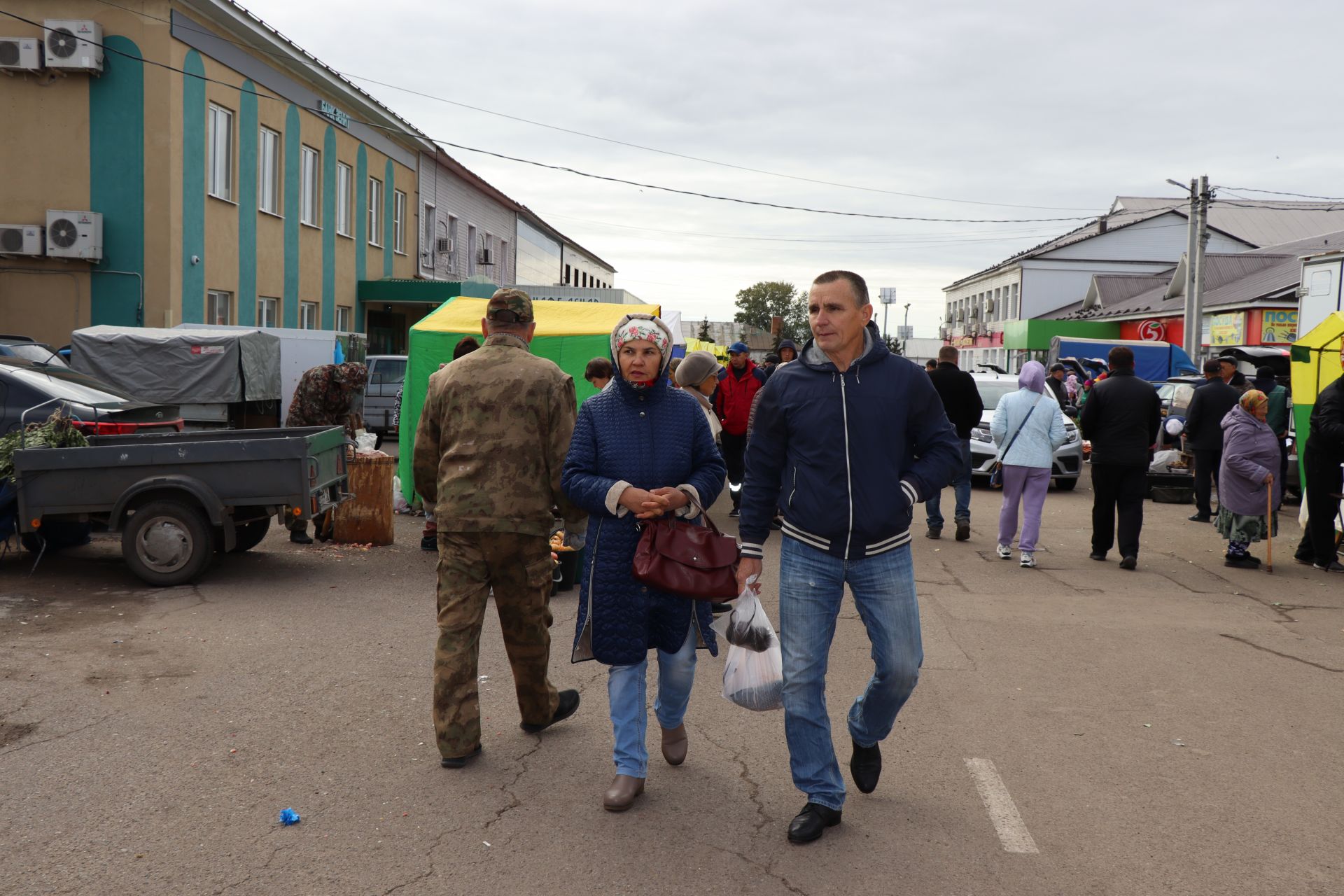 В Нурлате прошла первая осенняя сельскохозяйственная ярмарка