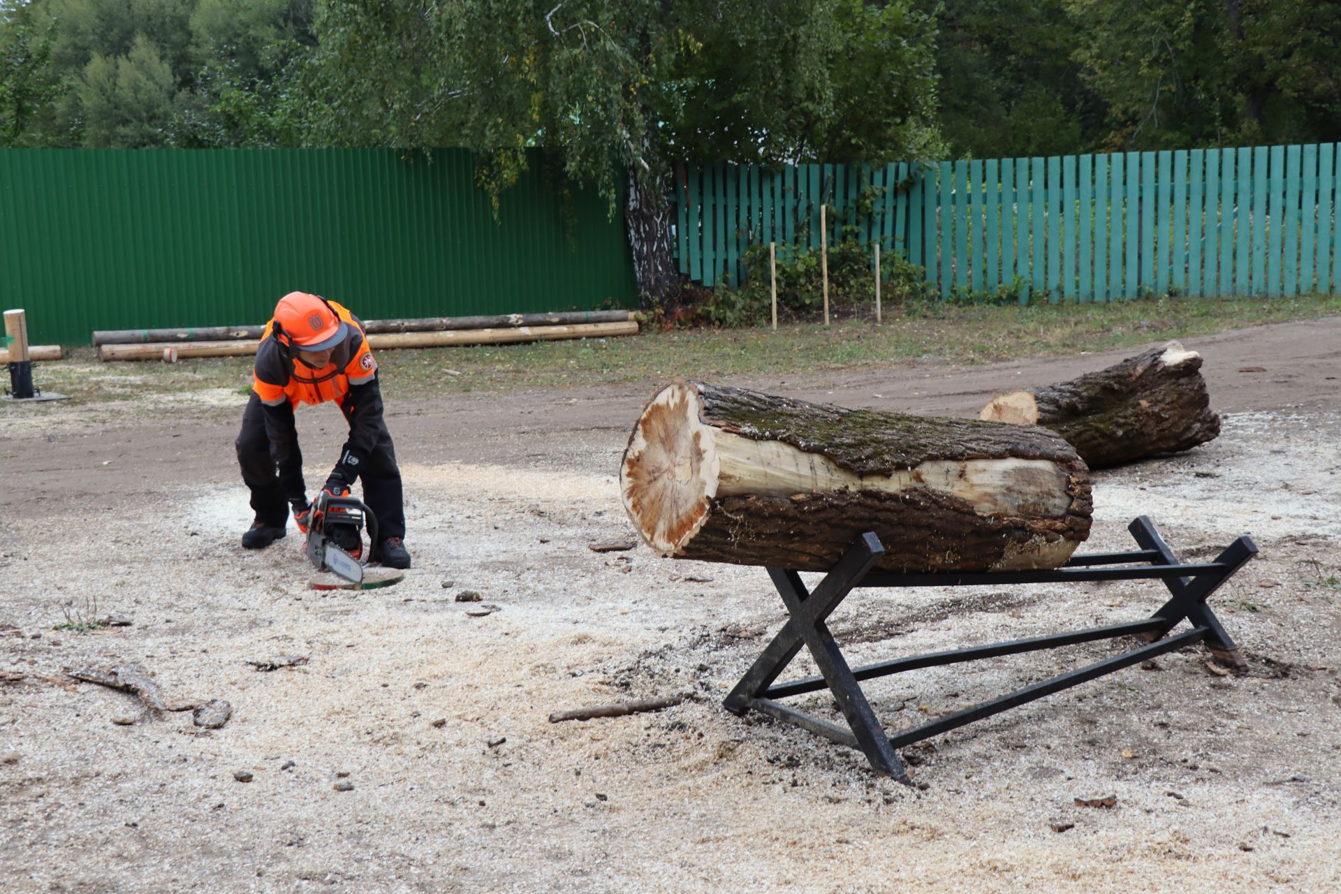 Вальщики леса Нурлатского лесхоза готовятся к чемпионату России
