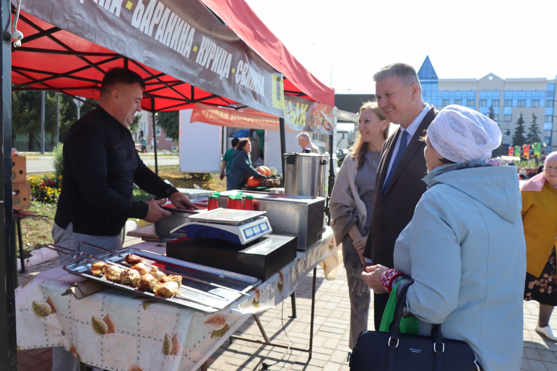 Праздничная ярмарка в Нурлате порадовала изобилием осенней продукции