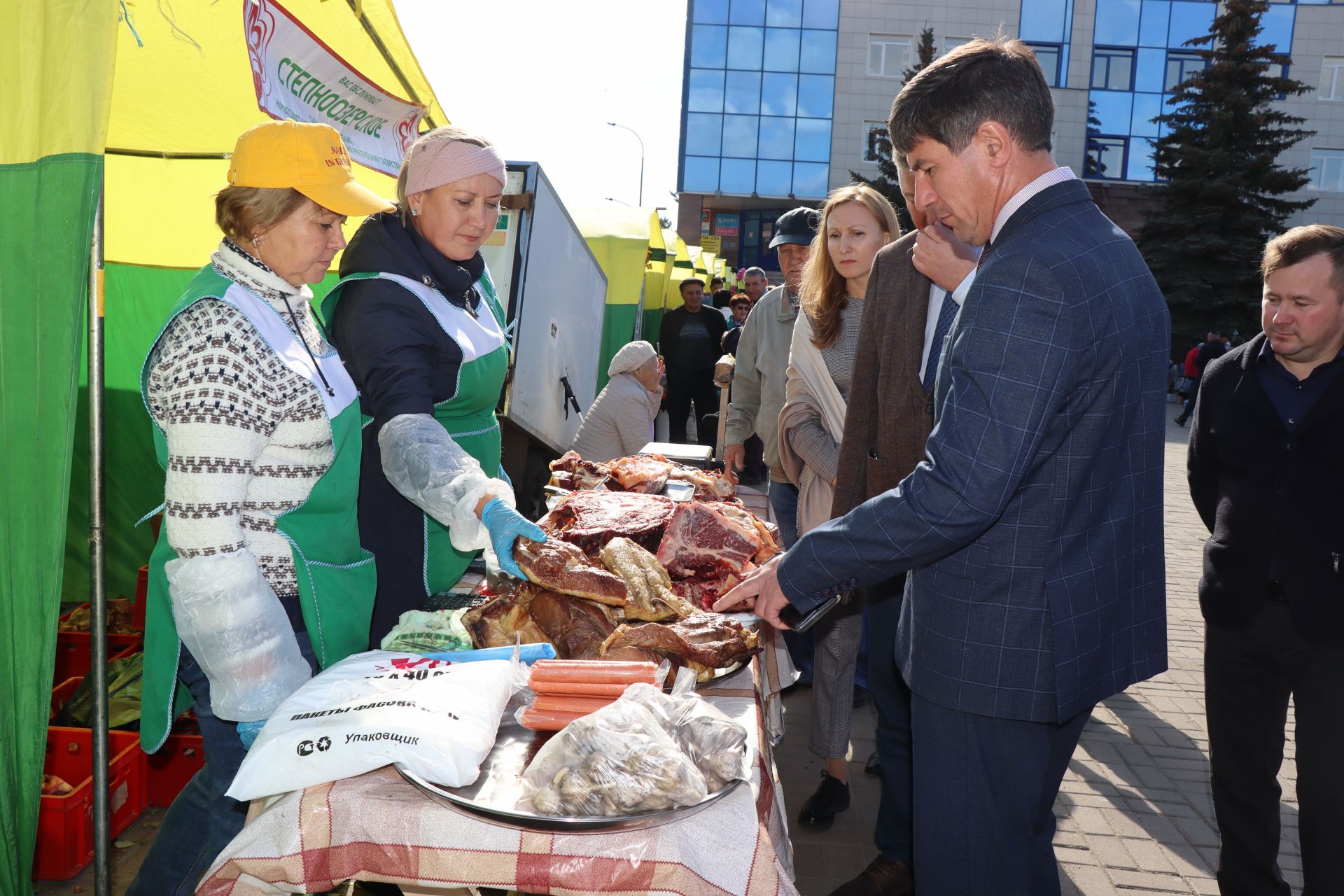 Праздничная ярмарка в Нурлате порадовала изобилием осенней продукции