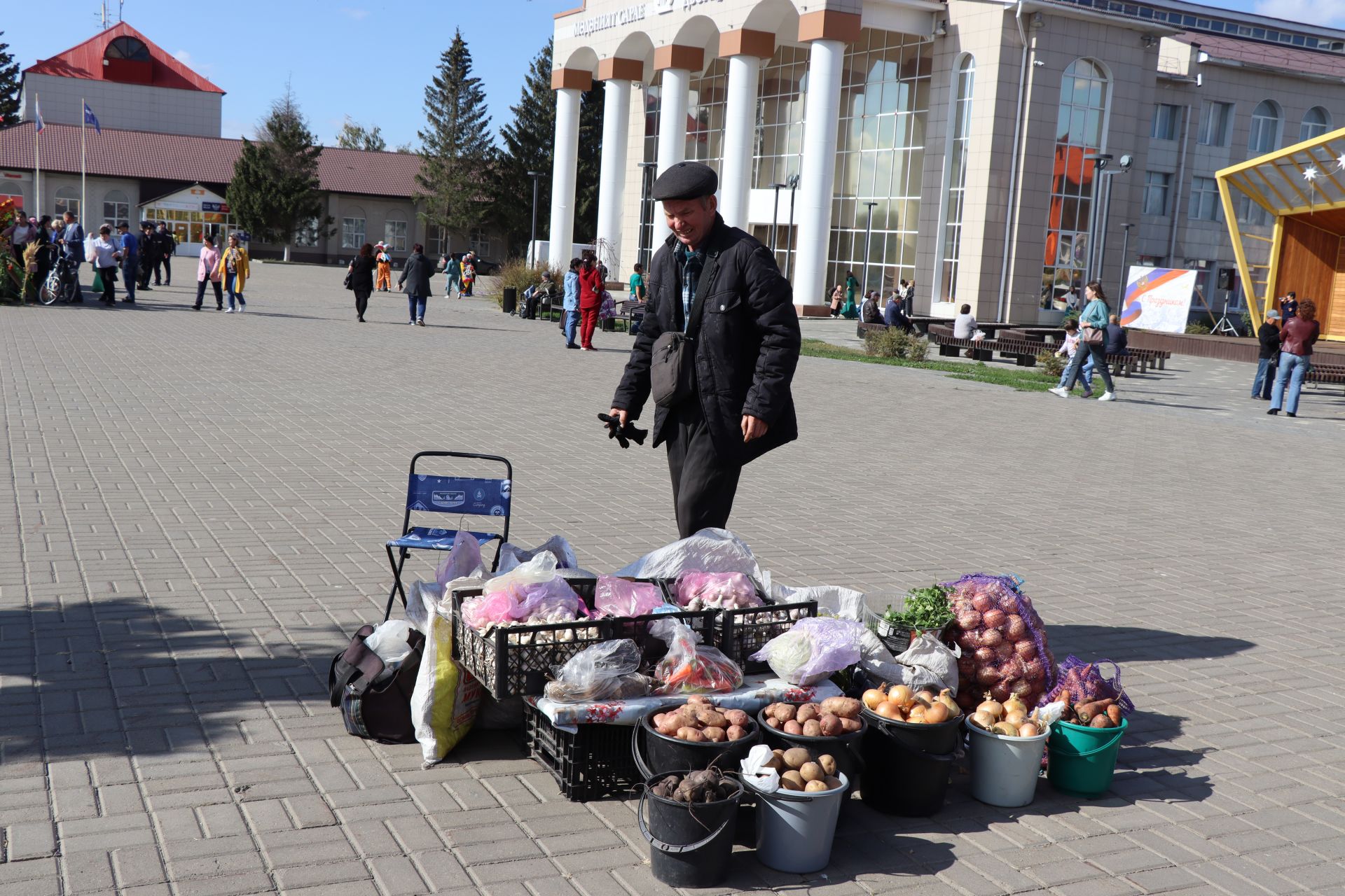 Праздничная ярмарка в Нурлате порадовала изобилием осенней продукции