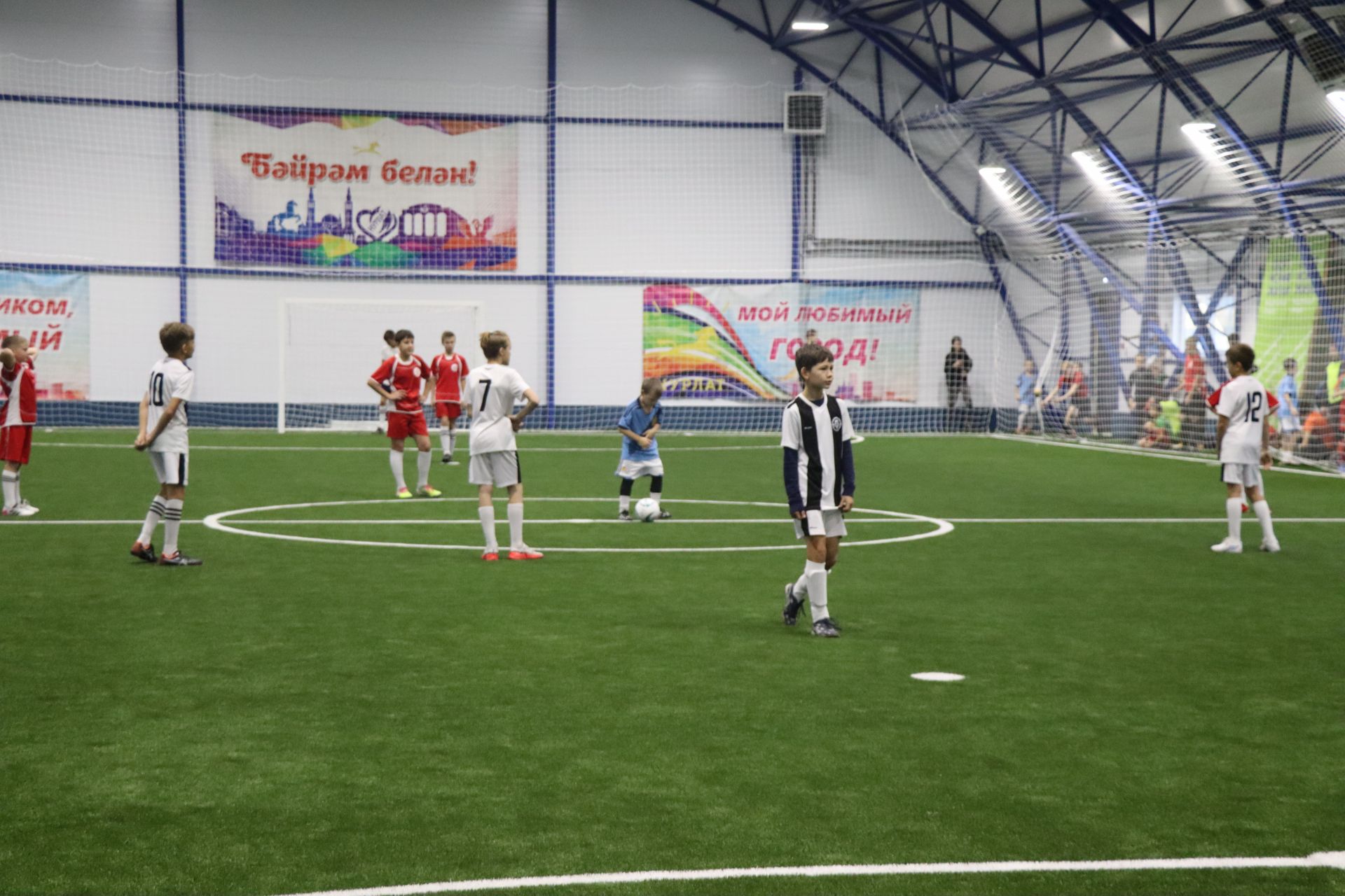 В Нурлате открылся футбольный манеж «Туп»