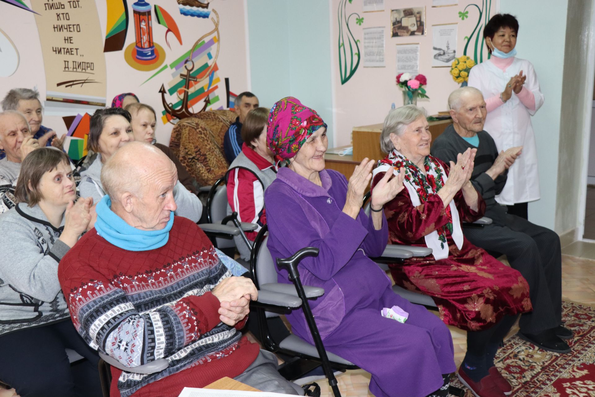 Журналисты «Нурлат-информа» встретились с подопечными дома-интерната для престарелых и инвалидов