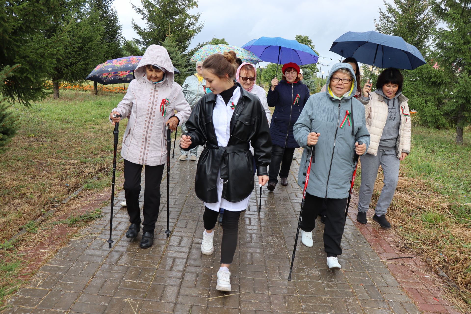 В Нурлате для любителей здорового образа жизни организовали «Прогулку с врачом»