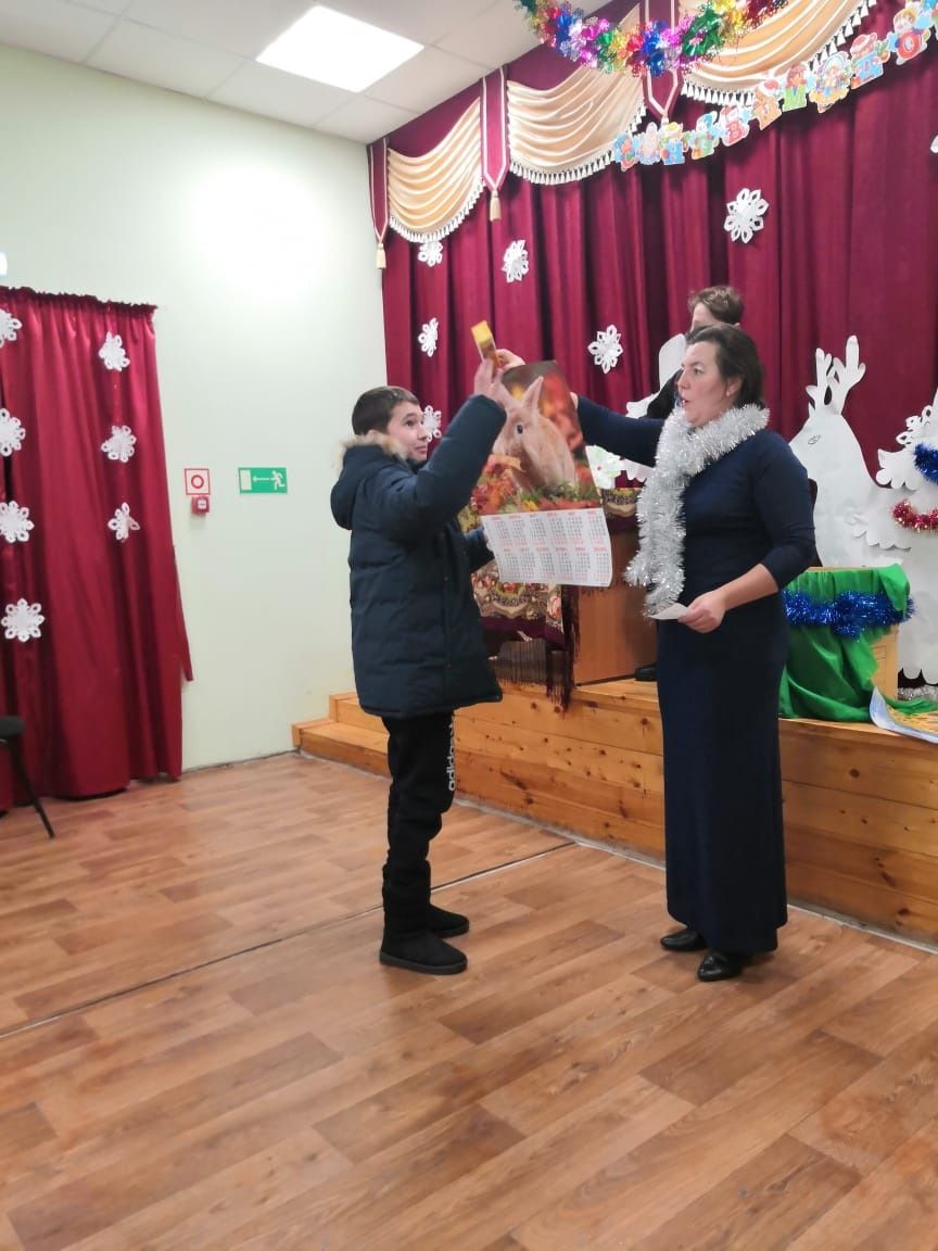 Семья Азяковых из деревни Салдакаево в лотерею выиграла кролика