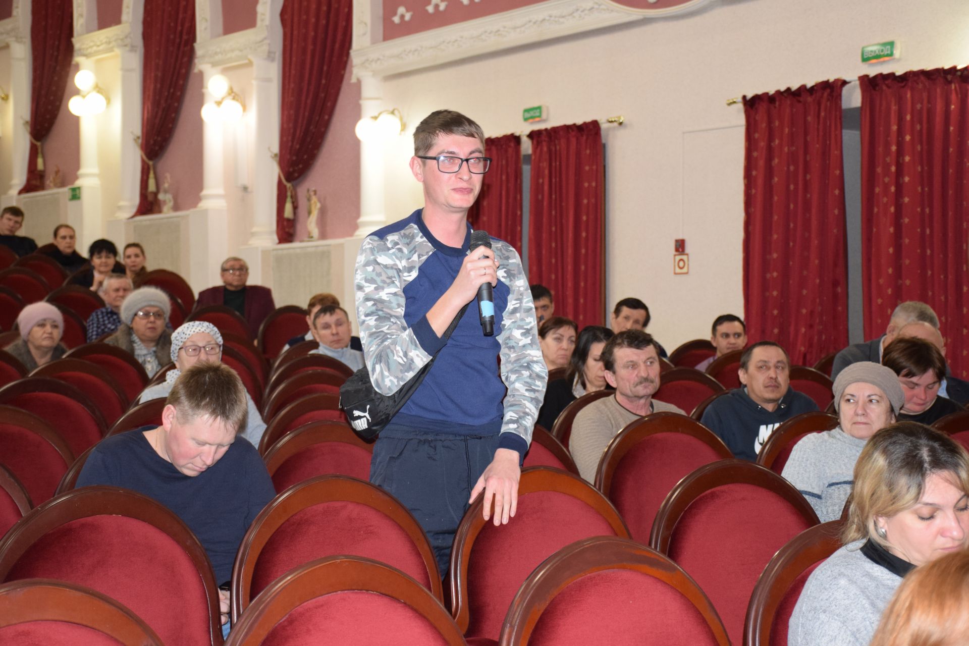 В Нурлате Алмаз Ахметшин провел традиционную встречу с горожанами