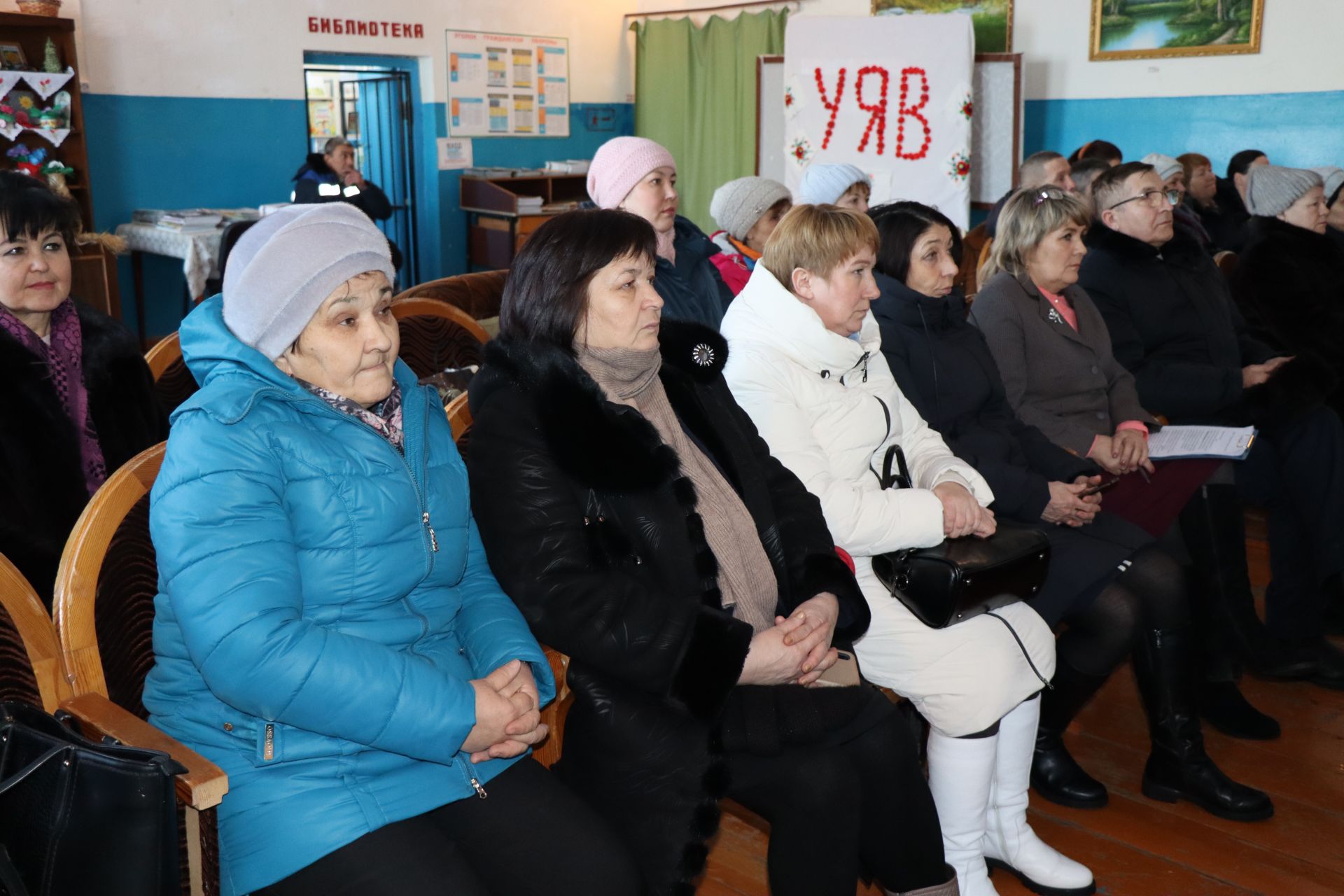 Жители села Андреевка на сходе граждан обсудили актуальные вопросы