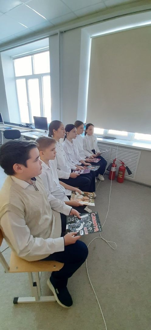 Учащиеся школы №1 встретились с писателем Алмазом Гимадиевым