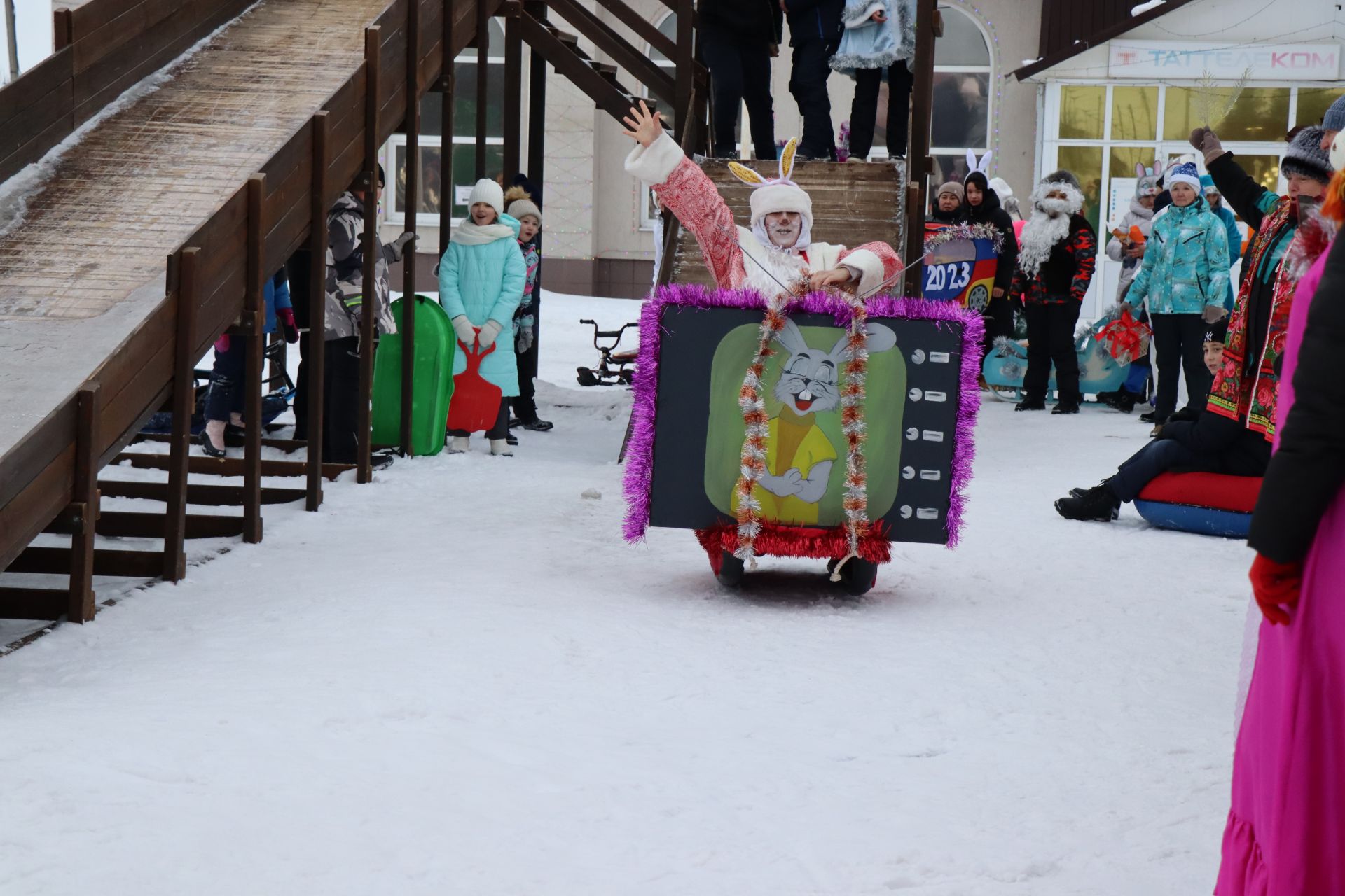 В Нурлате с размахом прошел фестиваль креативных санок «СаниFest»