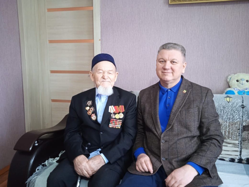 Ветеран Великой Отечественной войны Каим Самигуллович Самигуллин отмечает день рождения
