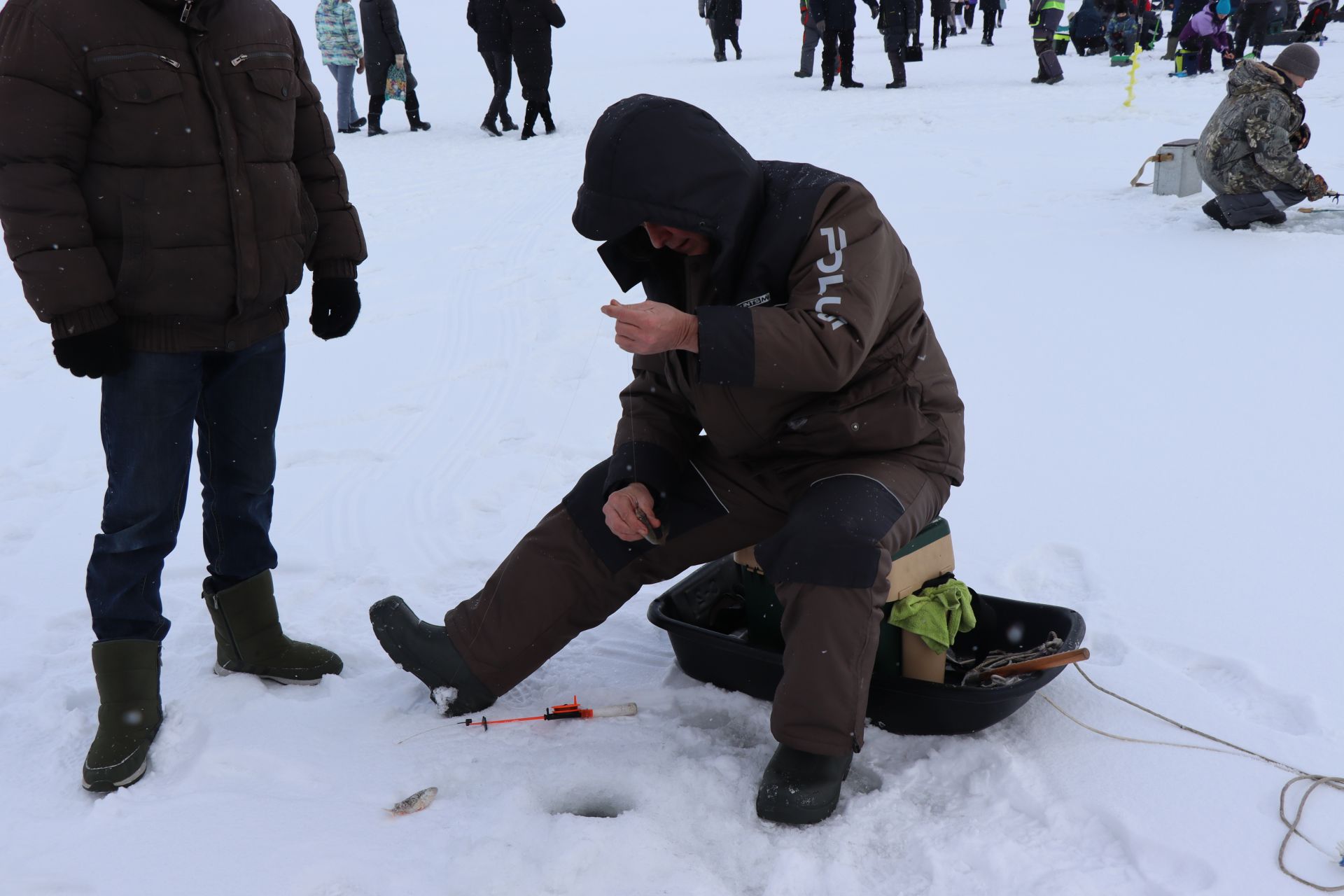 В Нурлате прошел традиционный праздник зимней рыбалки